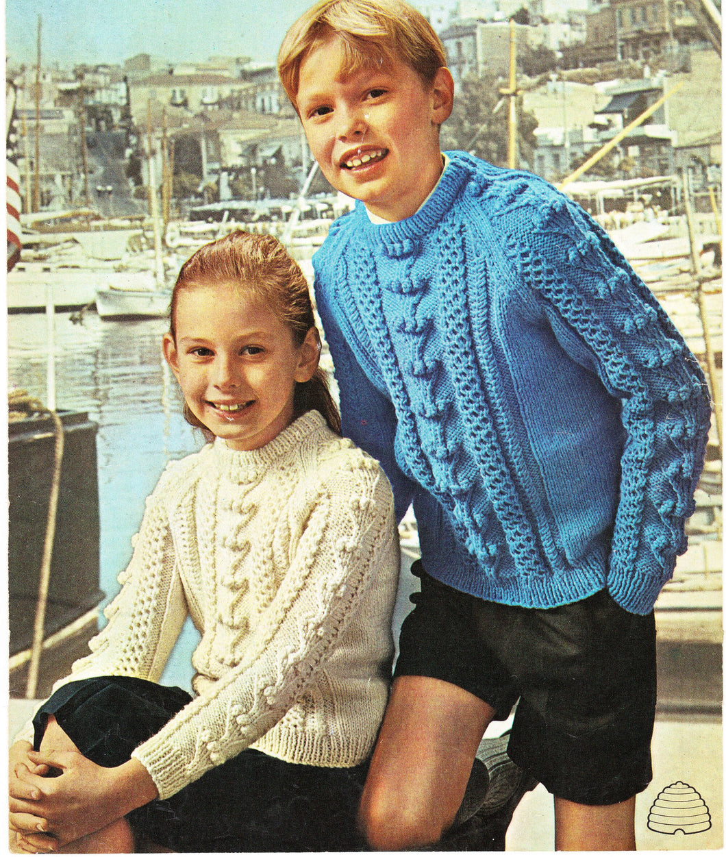 Traditional Aran Raglan sleeved Jumper -Boy Girl- Cables, Bobbles in 10ply  Worsted aran wool- Knitting pattern chest 26- 30 
