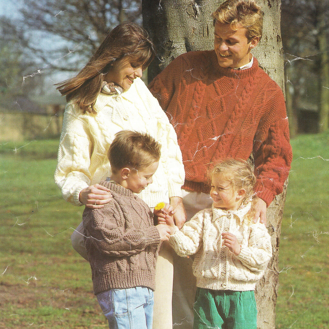 Mans Woman's Childrens Aran Cardigans & sweaters-collar round neck Chest 24