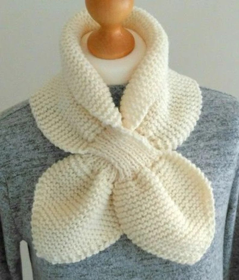 Very Easy Keyhole Neckwarmer in Garter Stitch beginner Project - Aran Knitting Pattern PDF Instant download