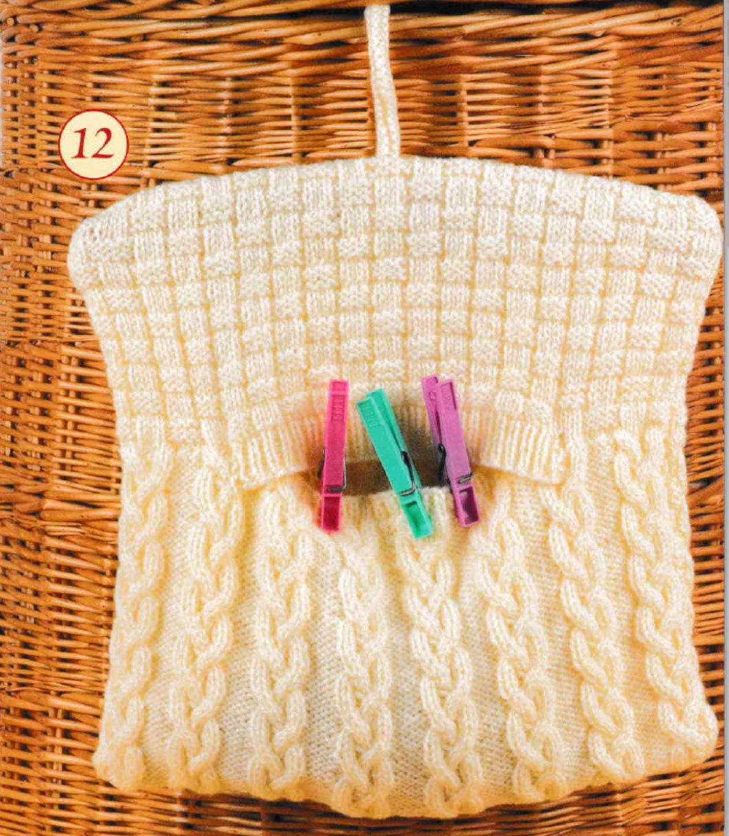 Easy Clothes Peg Bag Knitting Pattern- Ideal beginners first pattern- DK 8 ply Light worsted yarn- knitting pattern download PDF