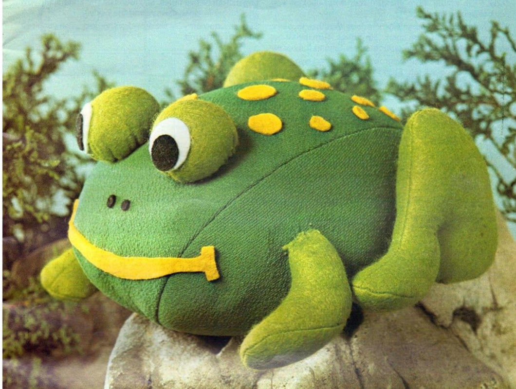 Frog Sewing Pattern Easy Beginner's  Use up scrap materials & Yarn  to make this cute toy Sewing Pattern PDF download