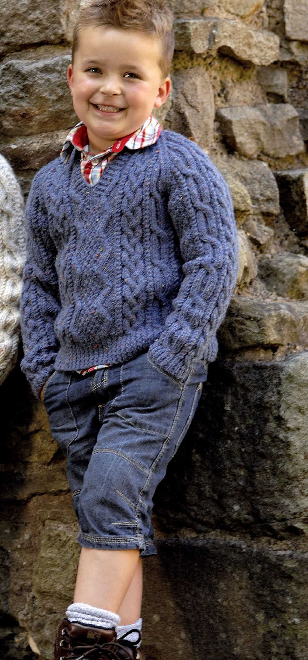 Easy Knit Aran Sweater V Neck Raglan Jumper Boys  24-34